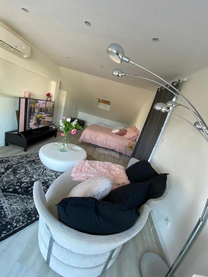 Agreable Chambre D'Hote Calme Avec Piscine Souvans Екстер'єр фото